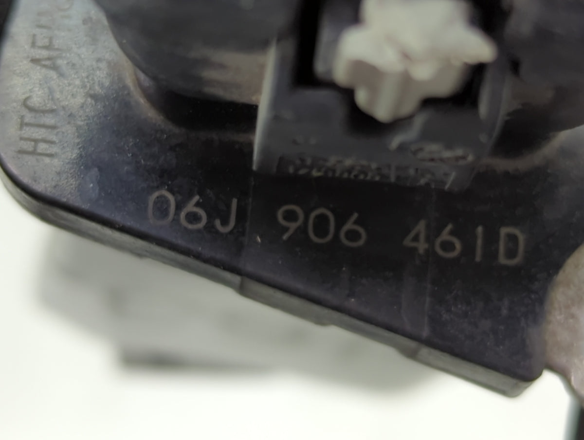 2015 Audi A4 Mass Air Flow Meter Maf - Oemusedautoparts1.com