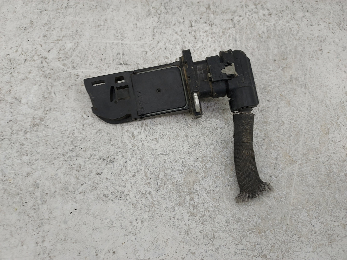 2013-2016 Audi A4 Mass Air Flow Meter Maf 1486129 - Oemusedautoparts1.com
