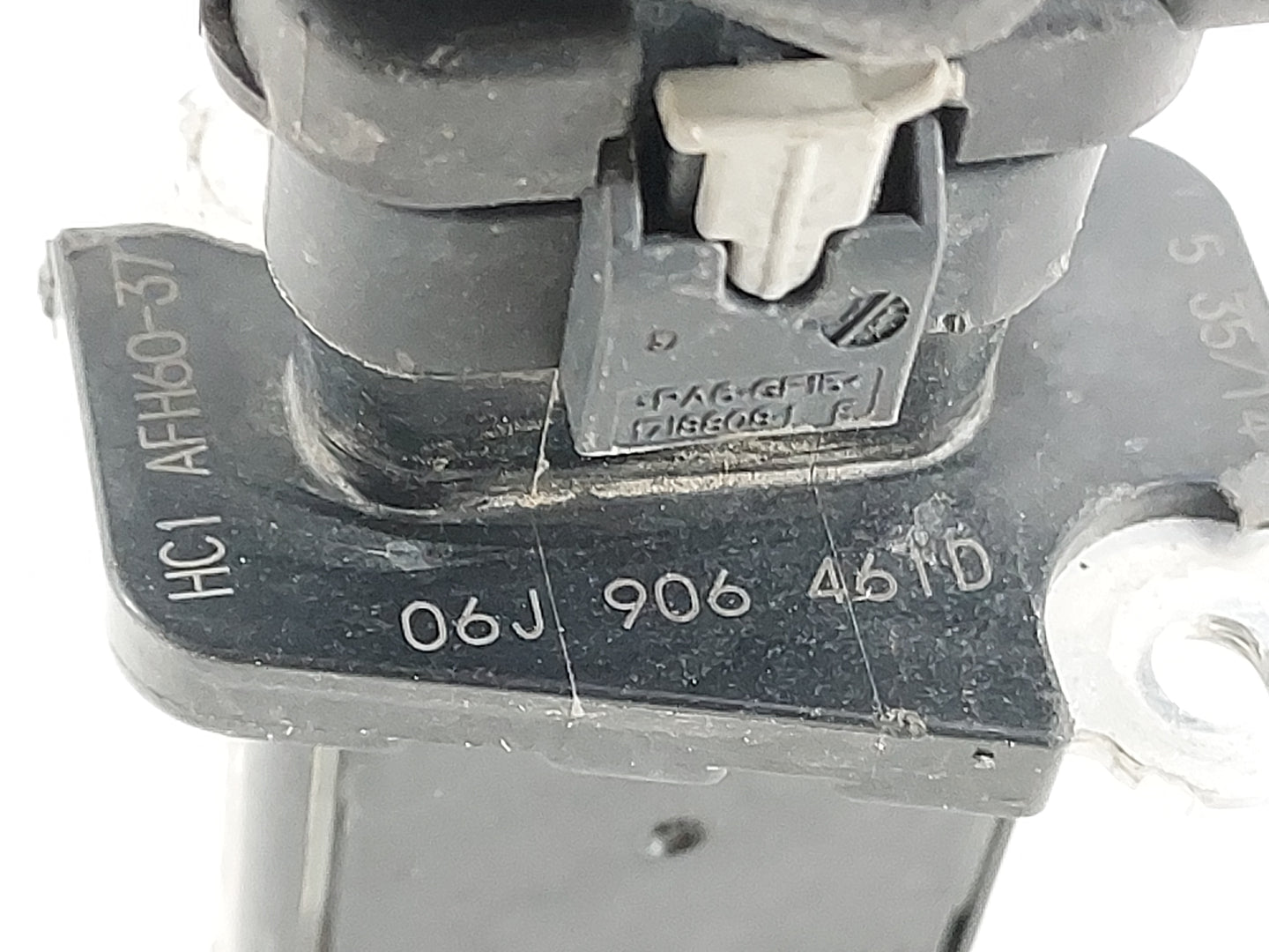 2013-2016 Audi A4 Mass Air Flow Meter Maf 1486129 - Oemusedautoparts1.com