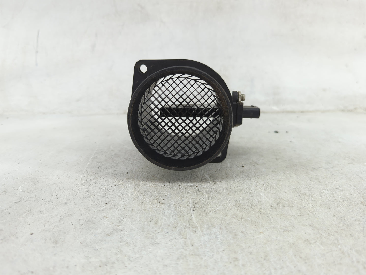 2013-2016 Audi A4 Mass Air Flow Meter Maf 1487691 - Oemusedautoparts1.com
