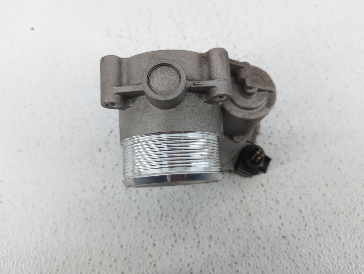 2005-2016 Audi A4 Throttle Body P/N:06F 133 062 Q 06F 133 062 J Fits OEM Used Auto Parts - Oemusedautoparts1.com