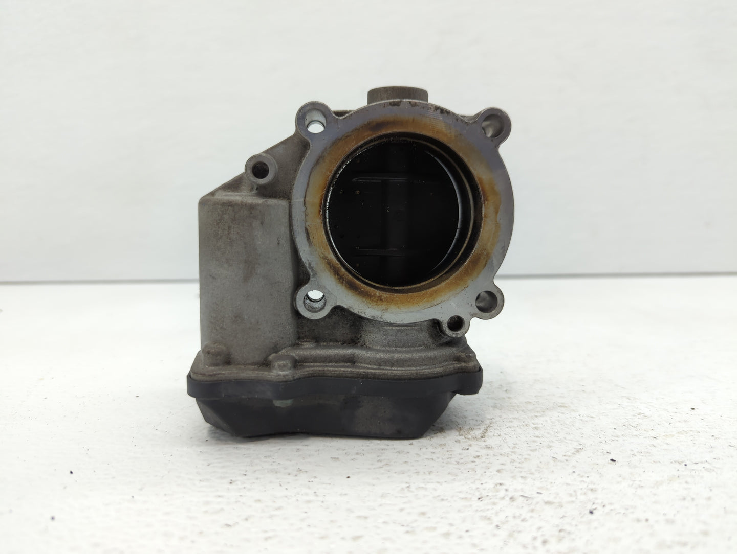 2005-2016 Audi A4 Throttle Body P/N:06F 133 062 T 06F 133 062 Q Fits OEM Used Auto Parts - Oemusedautoparts1.com