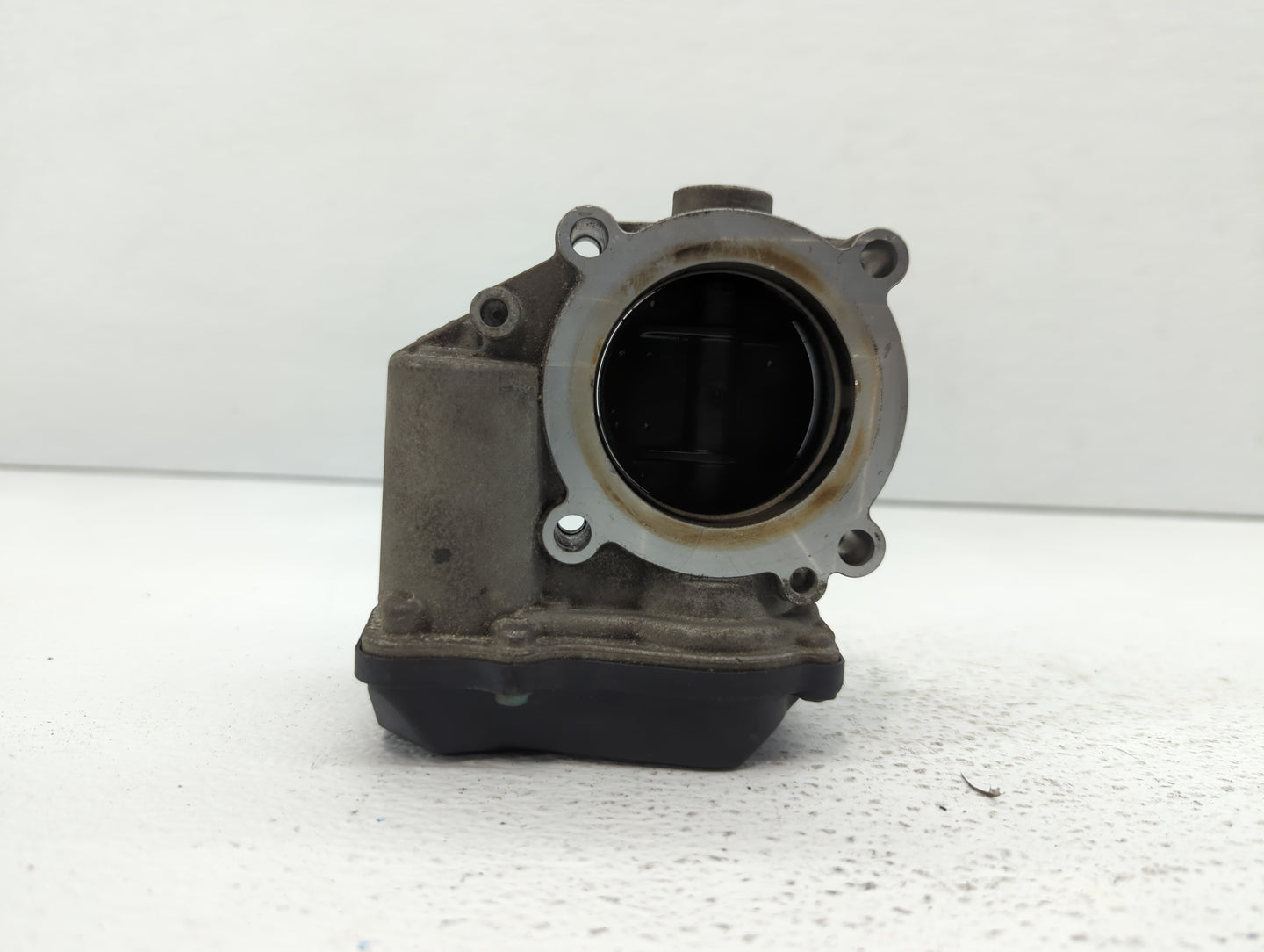 2005-2016 Audi A4 Throttle Body P/N:06F 133 062 T 06F 133 062 Q Fits OEM Used Auto Parts - Oemusedautoparts1.com
