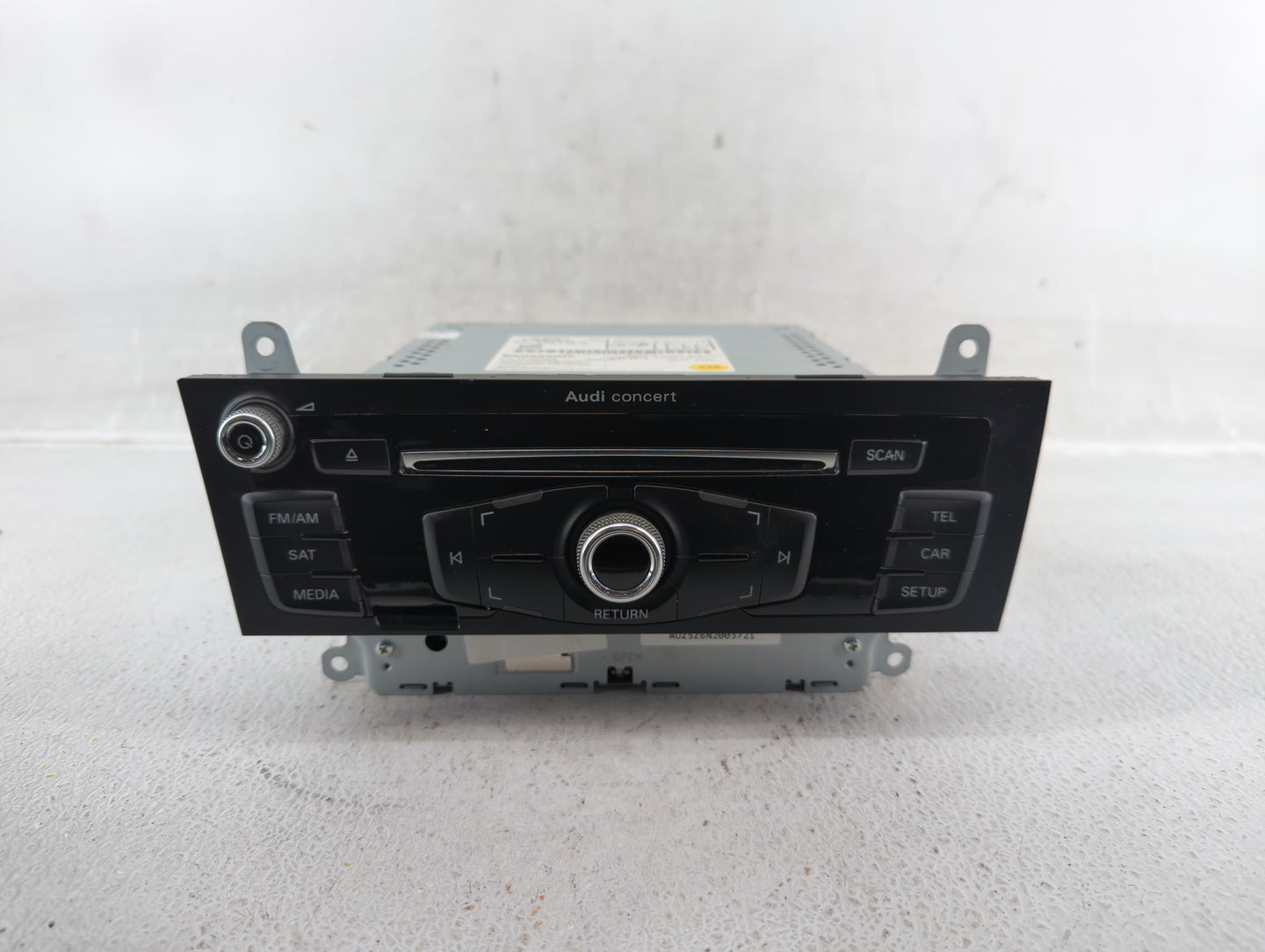 2013-2016 Audi A4 Am Fm Cd Player Radio Receiver - Oemusedautoparts1.com