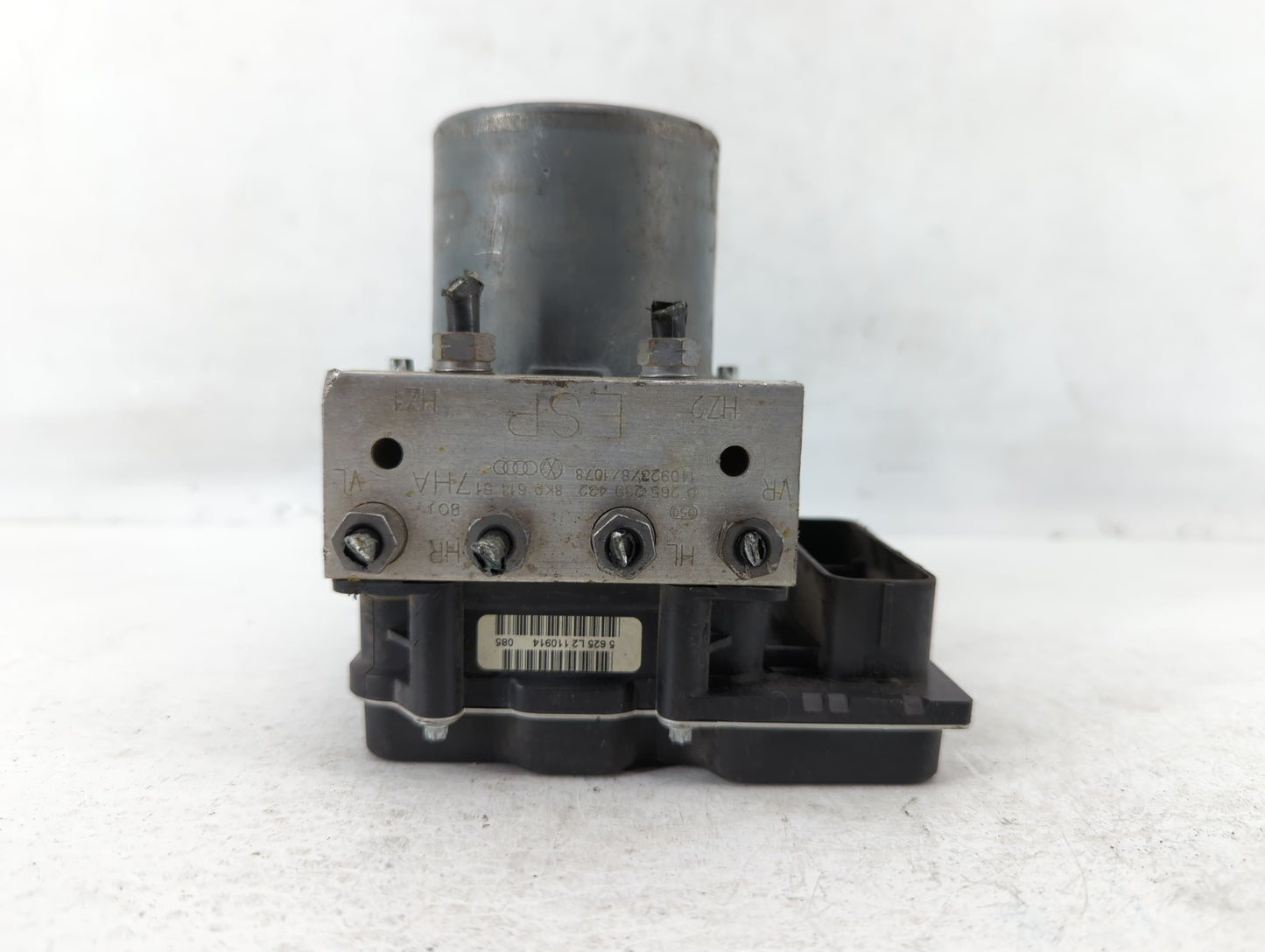 2014-2016 Audi A4 ABS Pump Control Module Replacement P/N:8K0 907 379 CP Fits Fits 2014 2015 2016 2017 OEM Used Auto Parts -