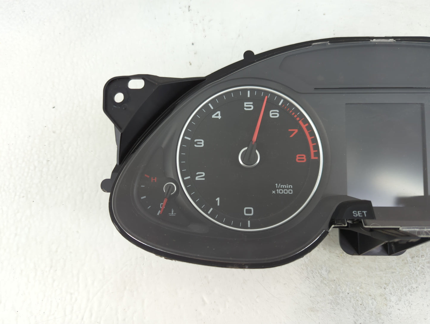 2013-2016 Audi A4 Instrument Cluster Speedometer Gauges P/N:8K0 920 983 F Fits Fits 2013 2014 2015 2016 OEM Used Auto Parts 