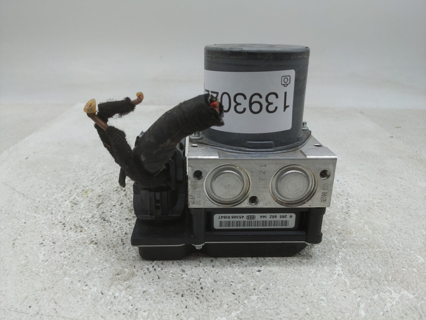 2014-2017 Audi A5 ABS Pump Control Module Replacement P/N:0 265 239 432 8K0 614 517 HA Fits Fits 2014 2015 2016 2017 OEM Use