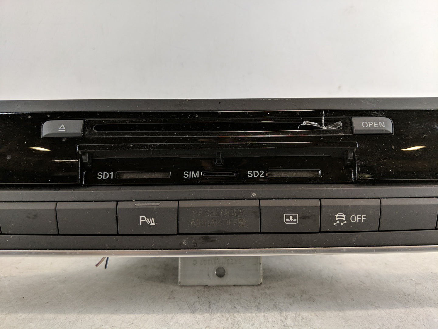 2012-2015 Audi A6 Radio AM FM Cd Player Receiver Replacement Fits Fits 2012 2013 2014 2015 OEM Used Auto Parts - Oemusedauto