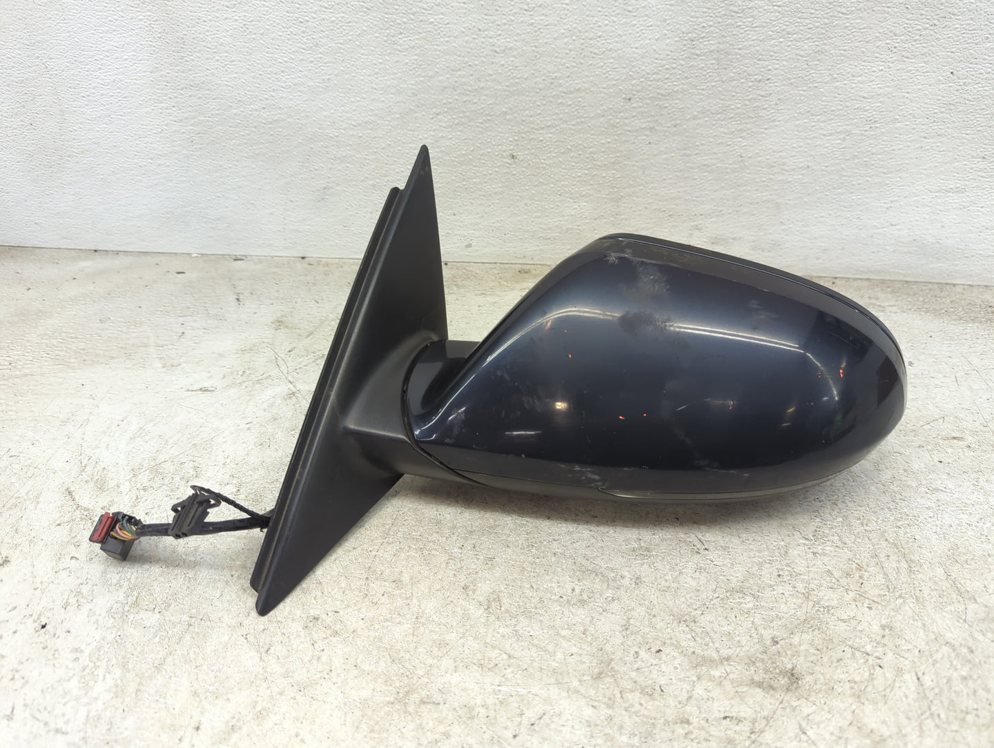 2014-2018 Audi A6 Driver Side View Mirror - Left Door Mirror OEM Used - Oemusedautoparts1.com