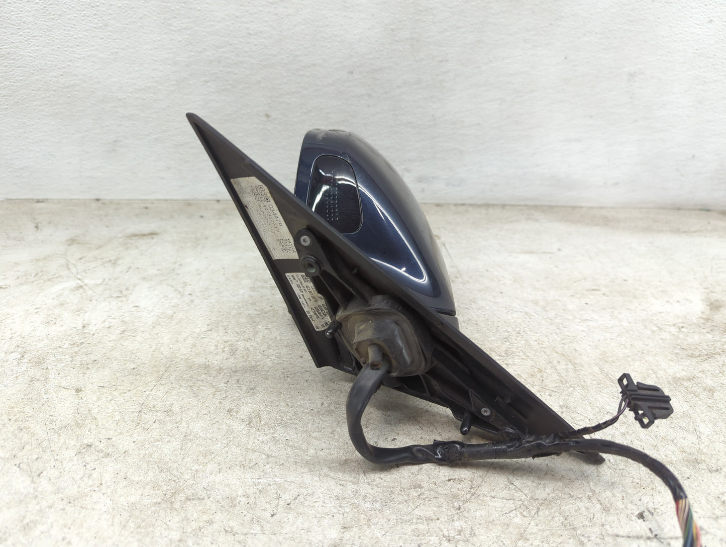 2014-2018 Audi A6 Driver Side View Mirror - Left Door Mirror OEM Used - Oemusedautoparts1.com