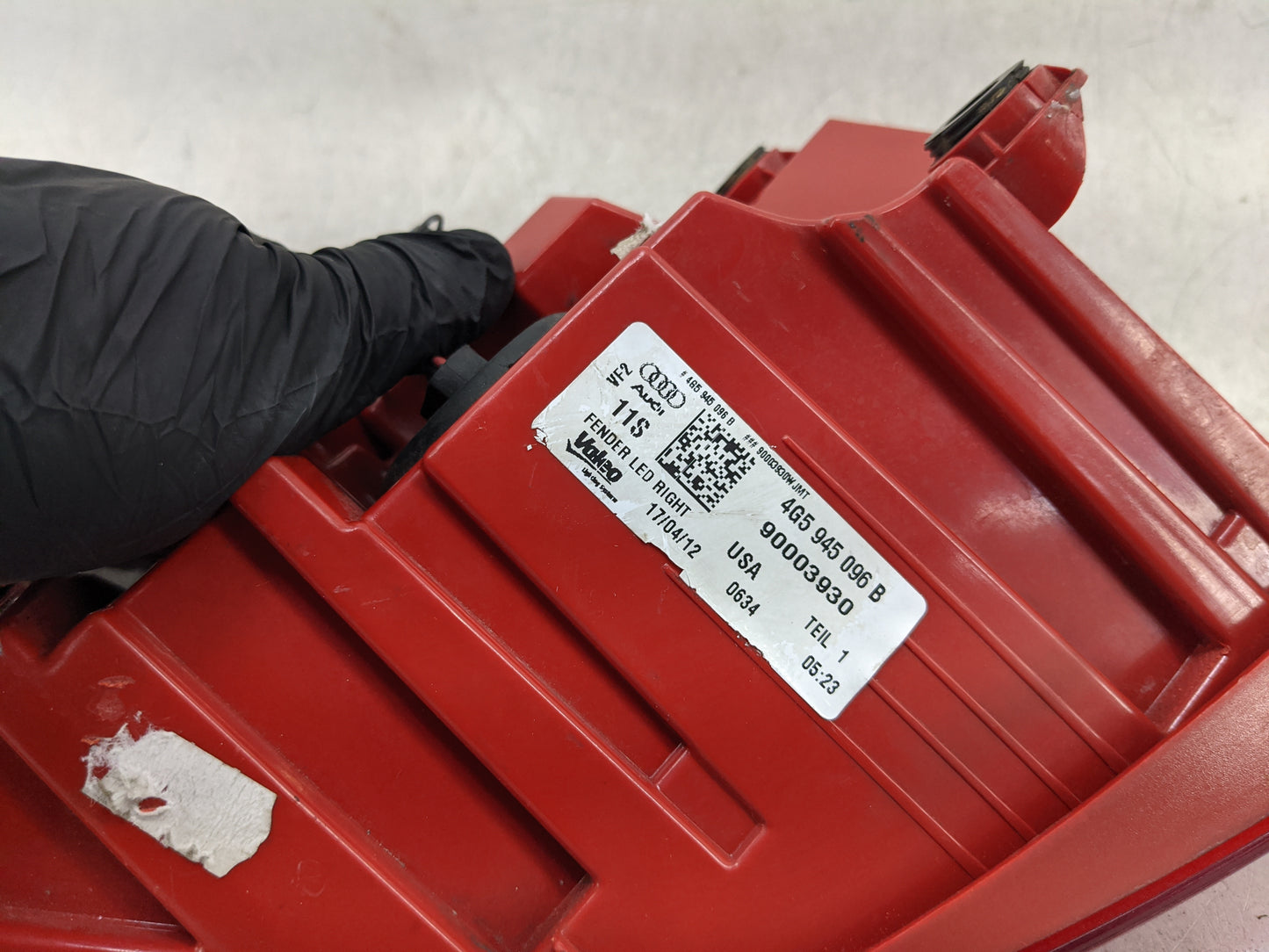 2012-2015 Audi A6 Tail Light Assembly Passenger Right OEM P/N:4G5945096B 90003930 Fits Fits 2012 2013 2014 2015 OEM Used Aut