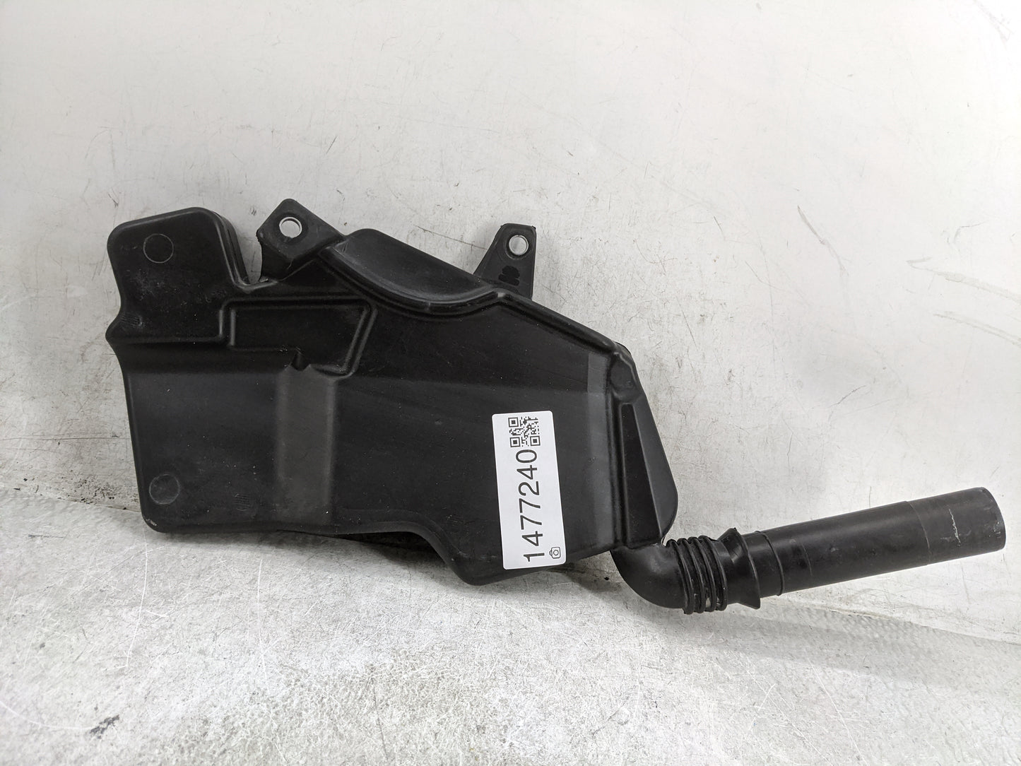 2012-2018 Audi A6 Windshield Washer Fluid Reservoir Bottle Oem 1477240 - Oemusedautoparts1.com
