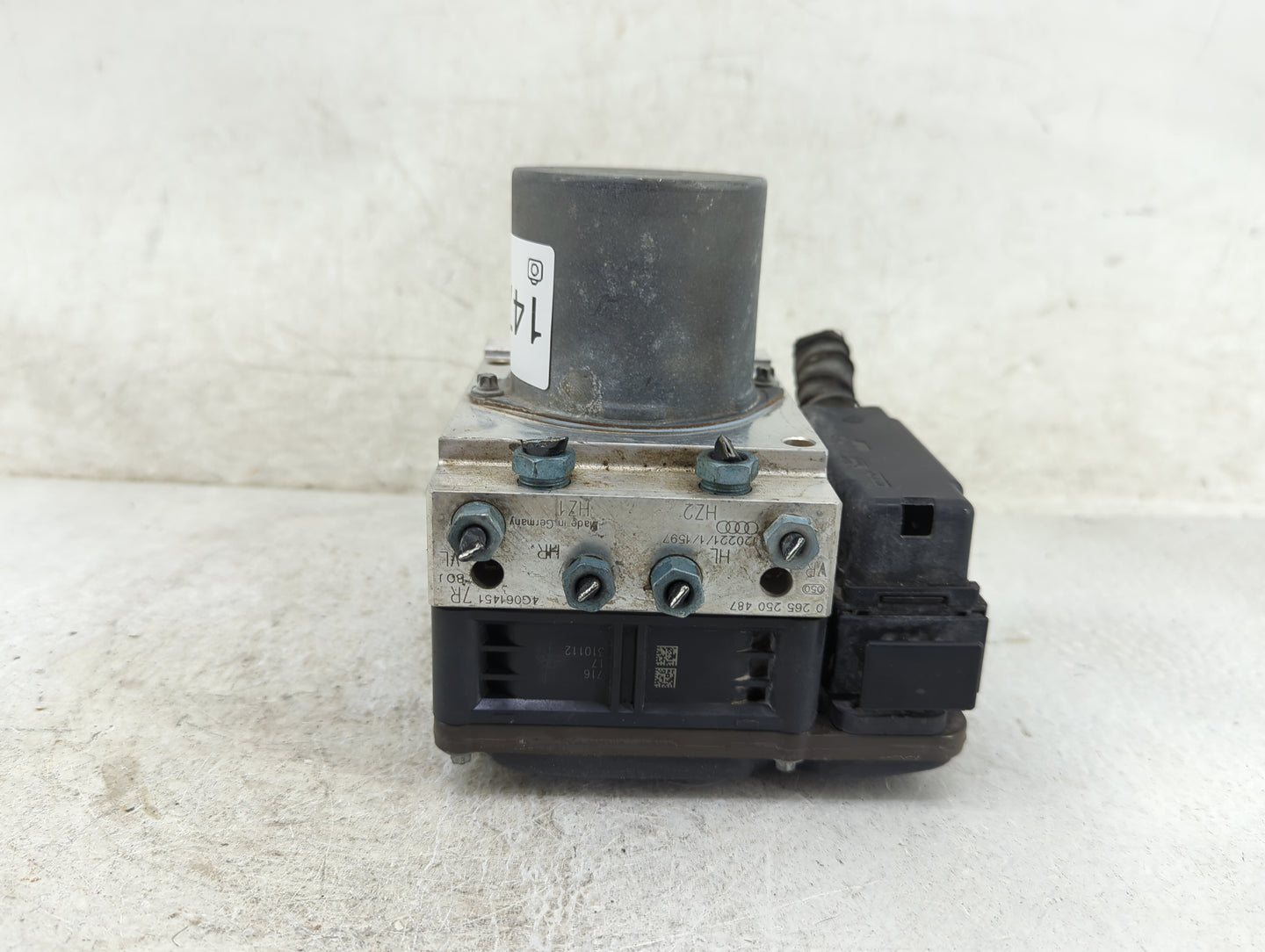 2015 Audi A6 ABS Pump Control Module Replacement P/N:4G0614517R 0265250487, 4G0907379H, 0265960420 Fits OEM Used Auto Parts 