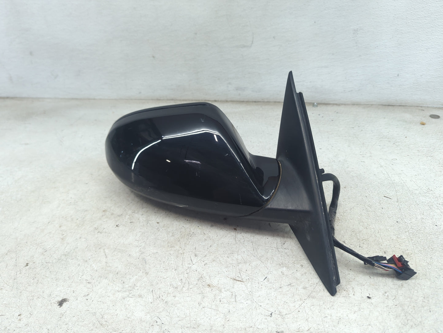 2014-2018 Audi A6 Passenger Side View Mirror - Right Door Mirror OEM Used - Oemusedautoparts1.com