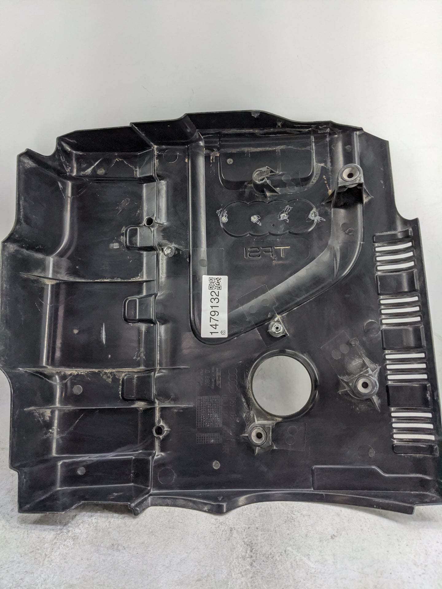 2015 Audi A6 Engine Cover Black - Oemusedautoparts1.com