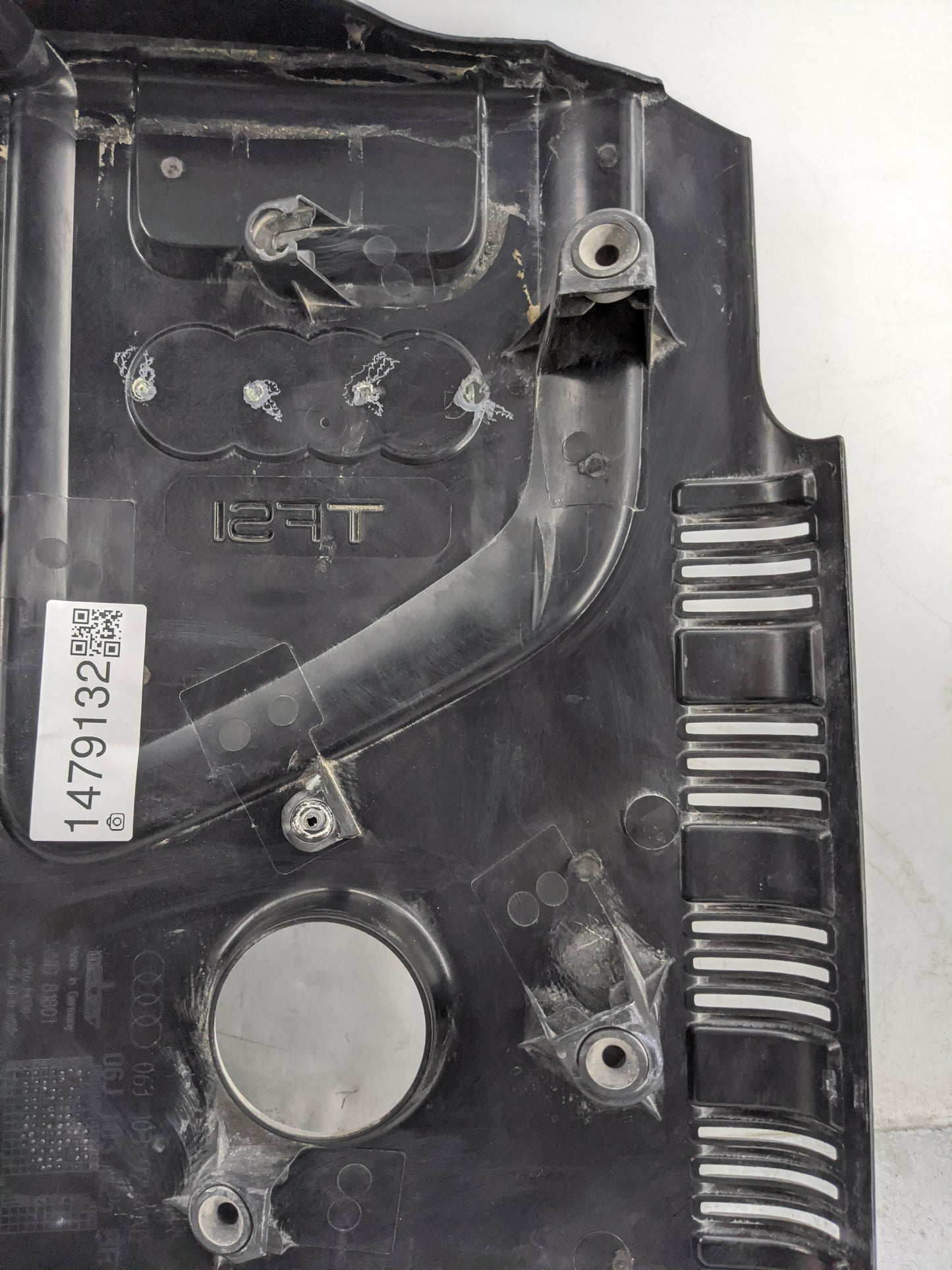2015 Audi A6 Engine Cover Black - Oemusedautoparts1.com