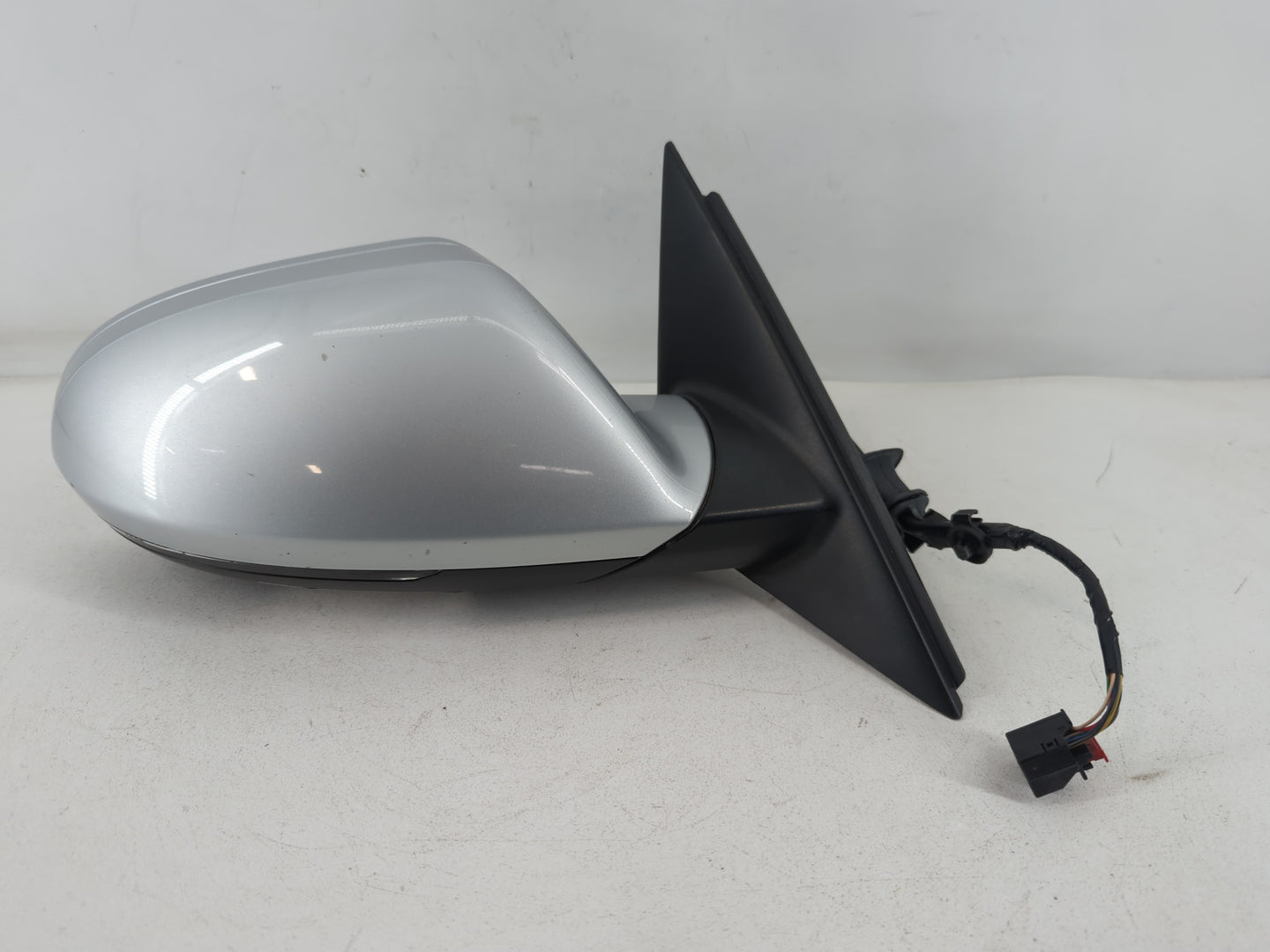 2014-2018 Audi A6 Passenger Side View Mirror - Right Door Mirror OEM Used - Oemusedautoparts1.com