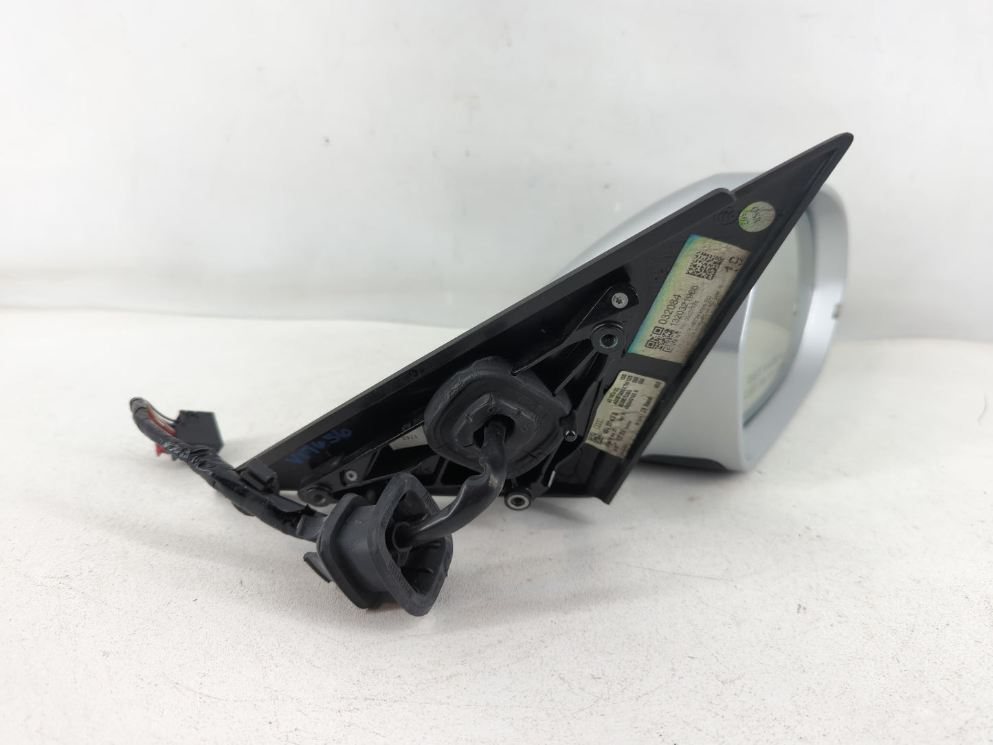 2014-2018 Audi A6 Passenger Side View Mirror - Right Door Mirror OEM Used - Oemusedautoparts1.com