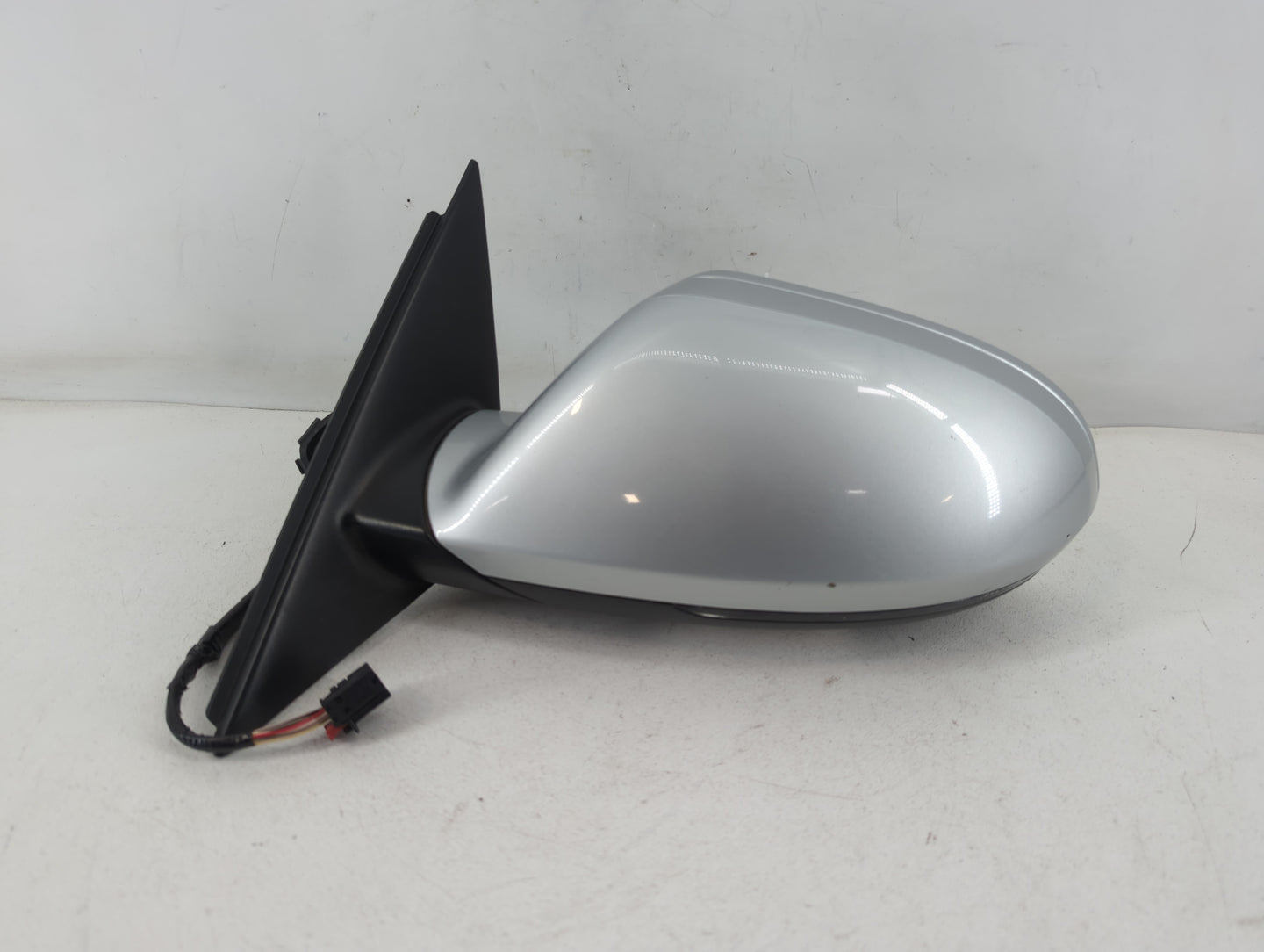 2014-2018 Audi A6 Driver Side View Mirror - Left Door Mirror OEM Used - Oemusedautoparts1.com