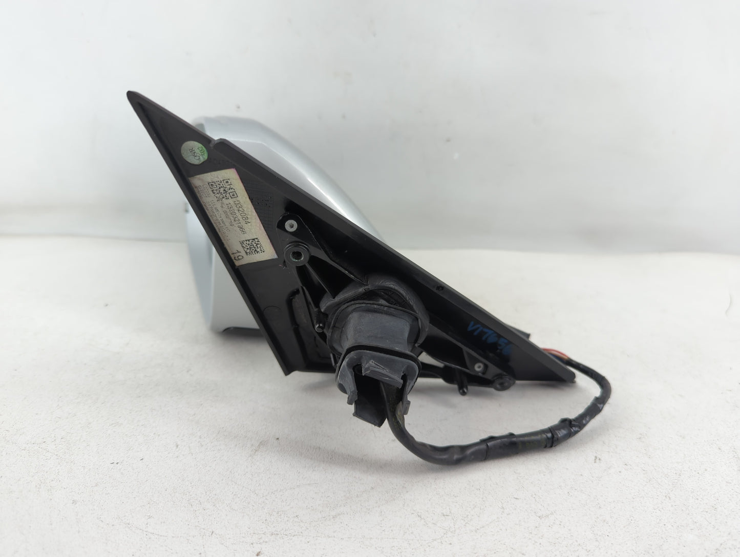 2014-2018 Audi A6 Driver Side View Mirror - Left Door Mirror OEM Used - Oemusedautoparts1.com