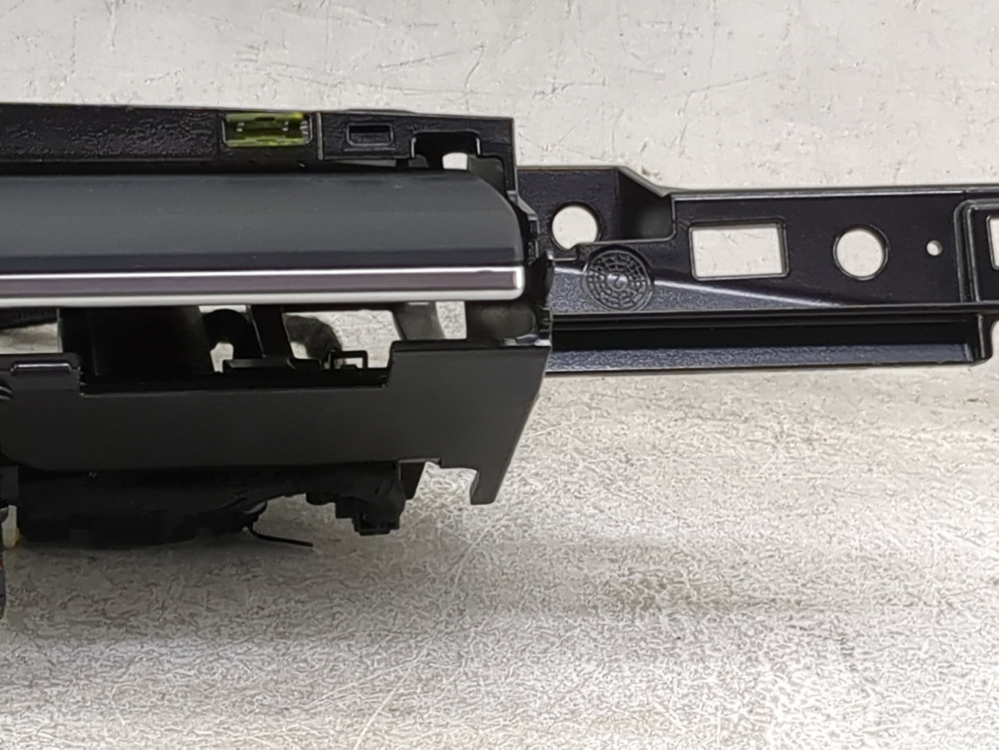 2015 Audi A7 Information Display Screen - Oemusedautoparts1.com