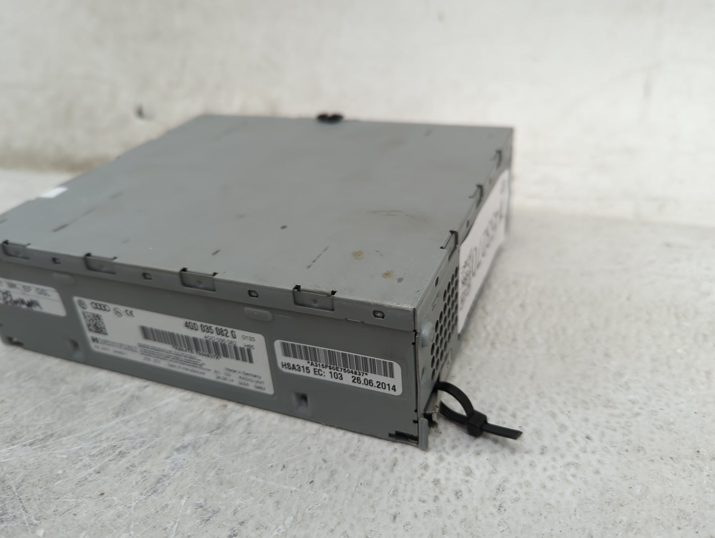 2011-2018 Audi A8 Radio AM FM Cd Player Receiver Replacement P/N:4GD035082G 4GD035082 Fits OEM Used Auto Parts - Oemusedauto