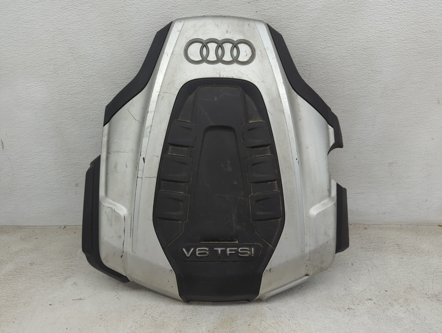 2015 Audi A8 Engine Cover - Oemusedautoparts1.com