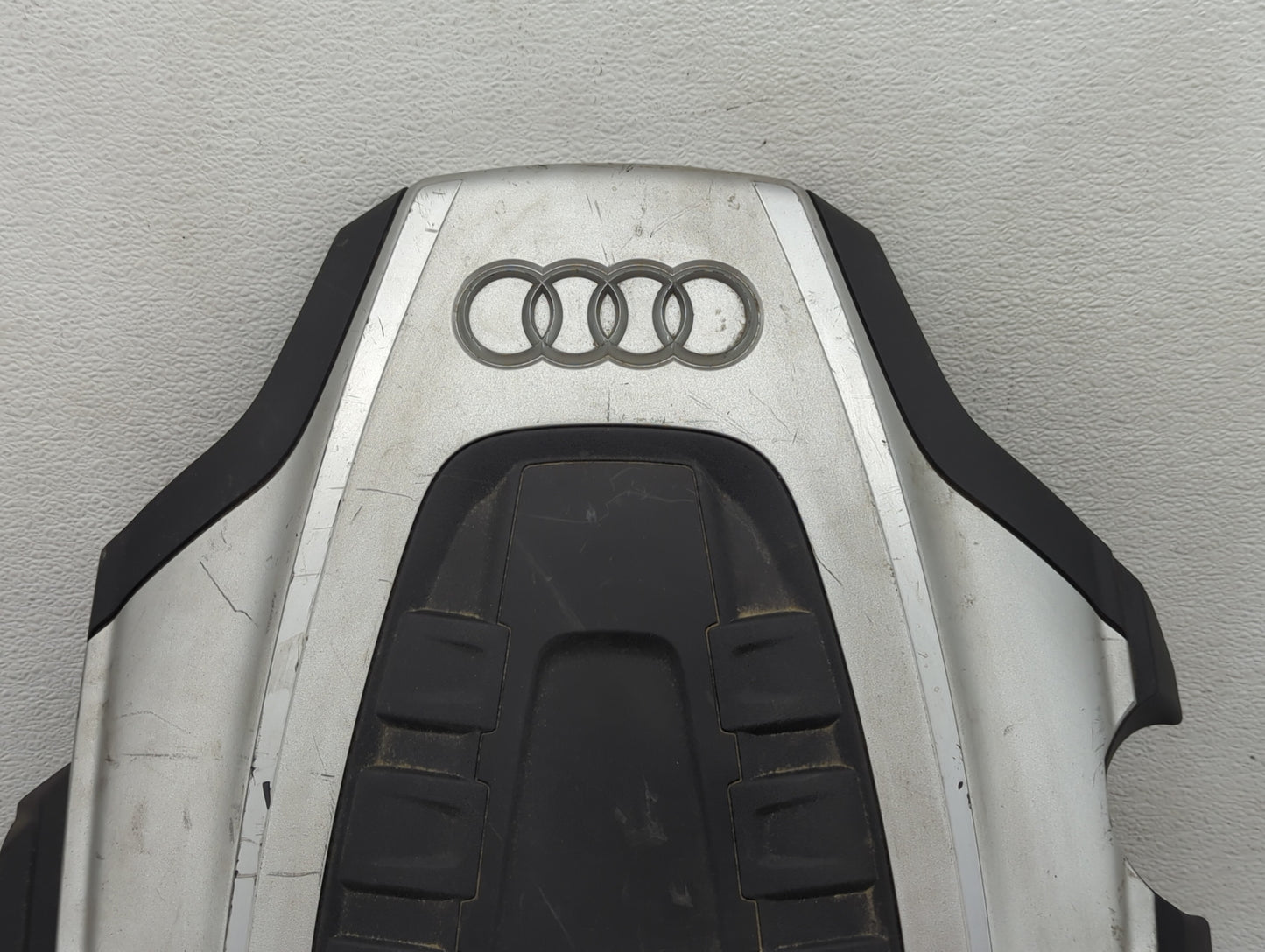 2015 Audi A8 Engine Cover - Oemusedautoparts1.com