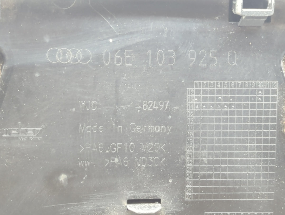 2015 Audi A8 Engine Cover - Oemusedautoparts1.com