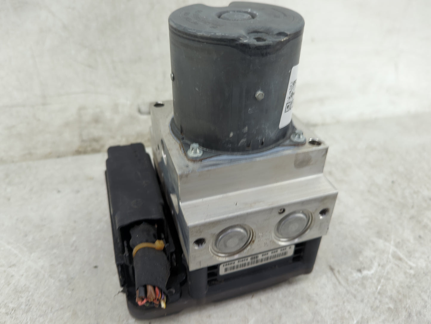 2015-2016 Audi A8 ABS Pump Control Module Replacement P/N:0265250588 4H0614517S Fits Fits 2015 2016 OEM Used Auto Parts - Oe