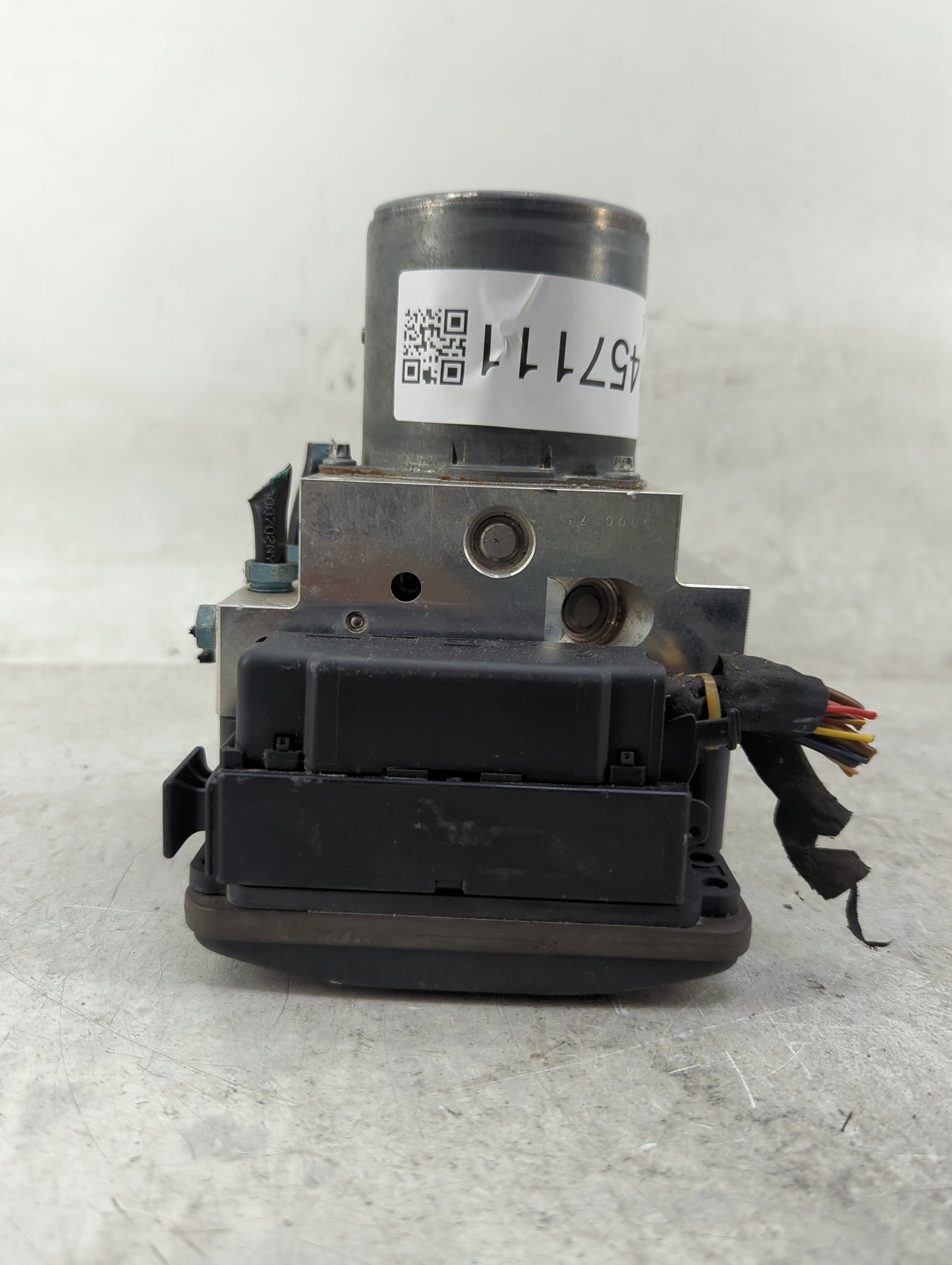 2015-2016 Audi A8 ABS Pump Control Module Replacement P/N:0265250588 4H0614517S, 4H0614517 Fits Fits 2015 2016 OEM Used Auto