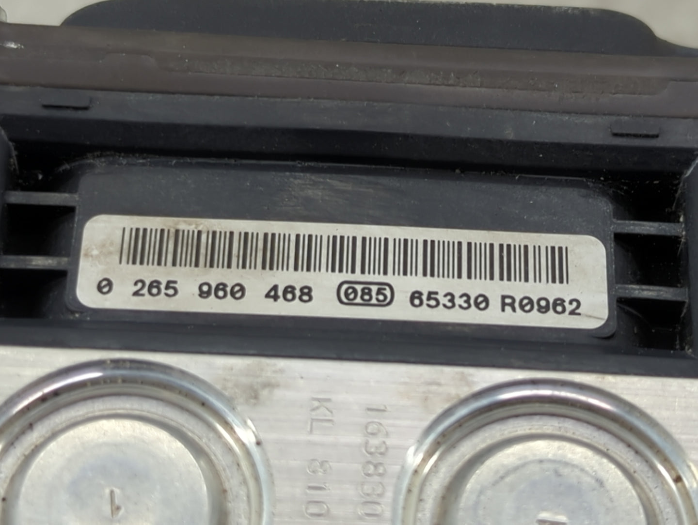 2015-2016 Audi A8 ABS Pump Control Module Replacement P/N:0265250588 4H0614517S, 4H0614517 Fits Fits 2015 2016 OEM Used Auto