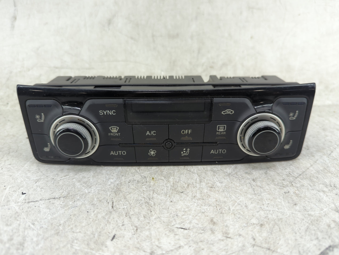 2015-2018 Audi A8 Climate Control Module Temperature AC/Heater Replacement P/N:4H0820043P Fits Fits 2015 2016 2017 2018 OEM 