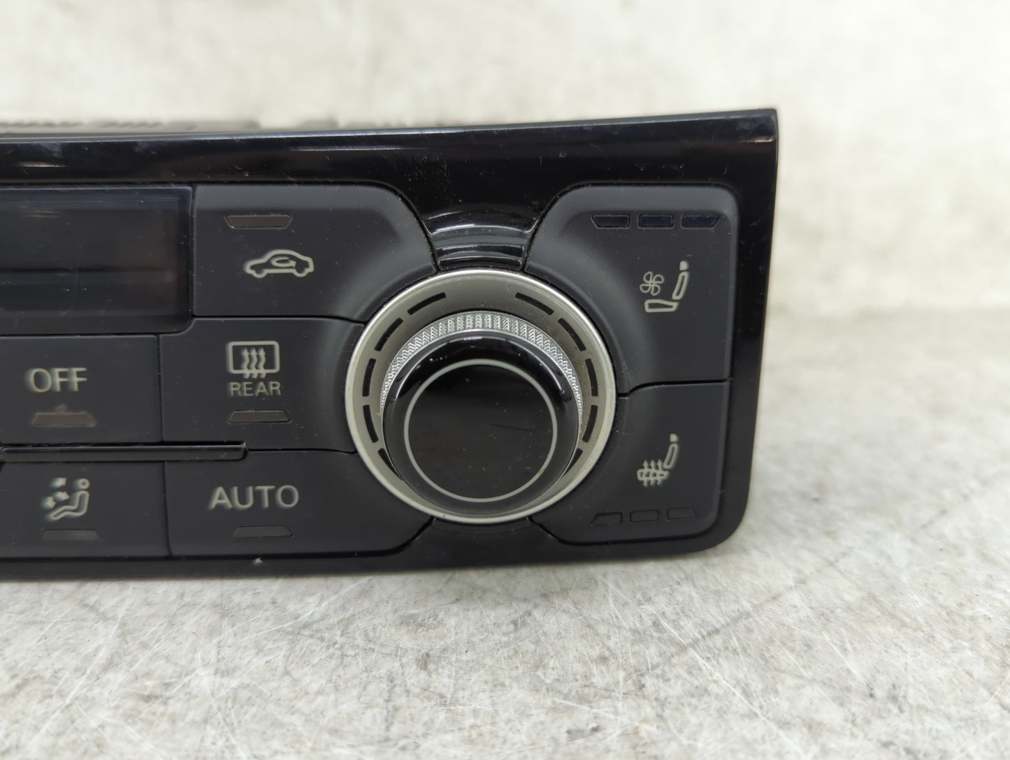2015-2018 Audi A8 Climate Control Module Temperature AC/Heater Replacement P/N:4H0820043P Fits Fits 2015 2016 2017 2018 OEM 