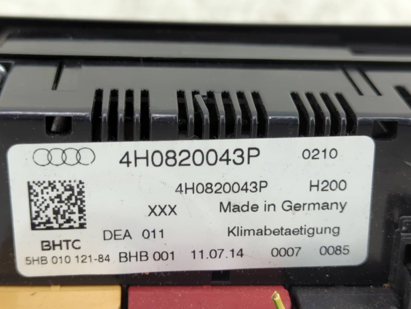 2015-2018 Audi A8 Climate Control Module Temperature AC/Heater Replacement P/N:4H0820043P Fits Fits 2015 2016 2017 2018 OEM 