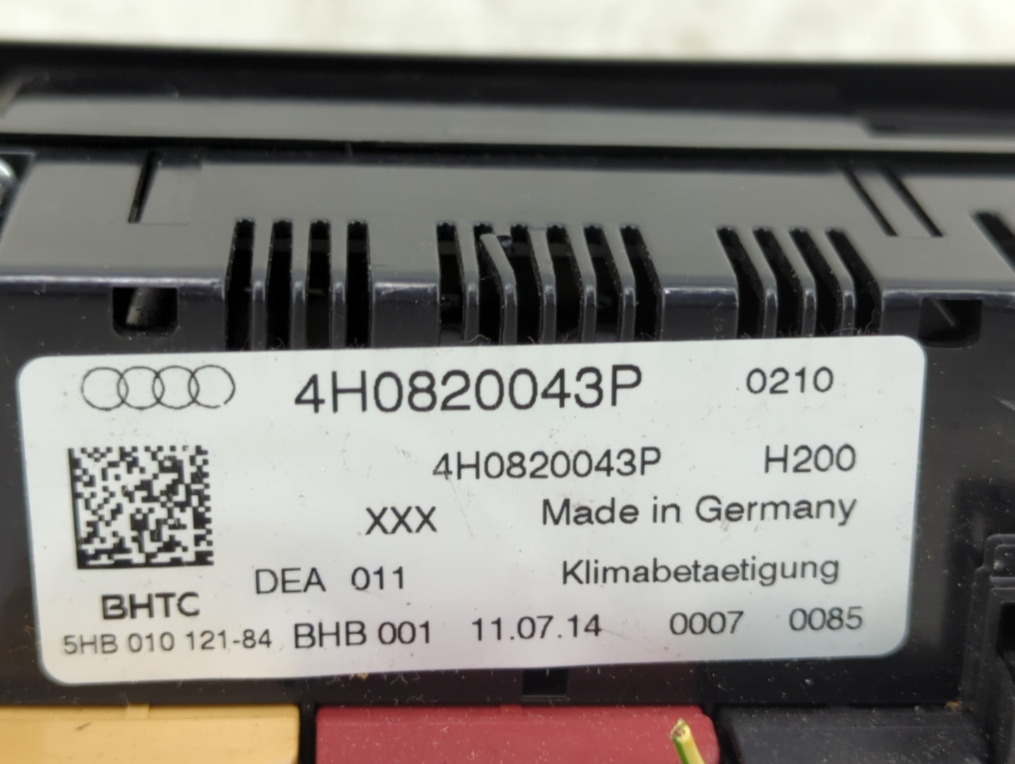 2015-2018 Audi A8 Climate Control Module Temperature AC/Heater Replacement P/N:4H0820043P Fits Fits 2015 2016 2017 2018 OEM 