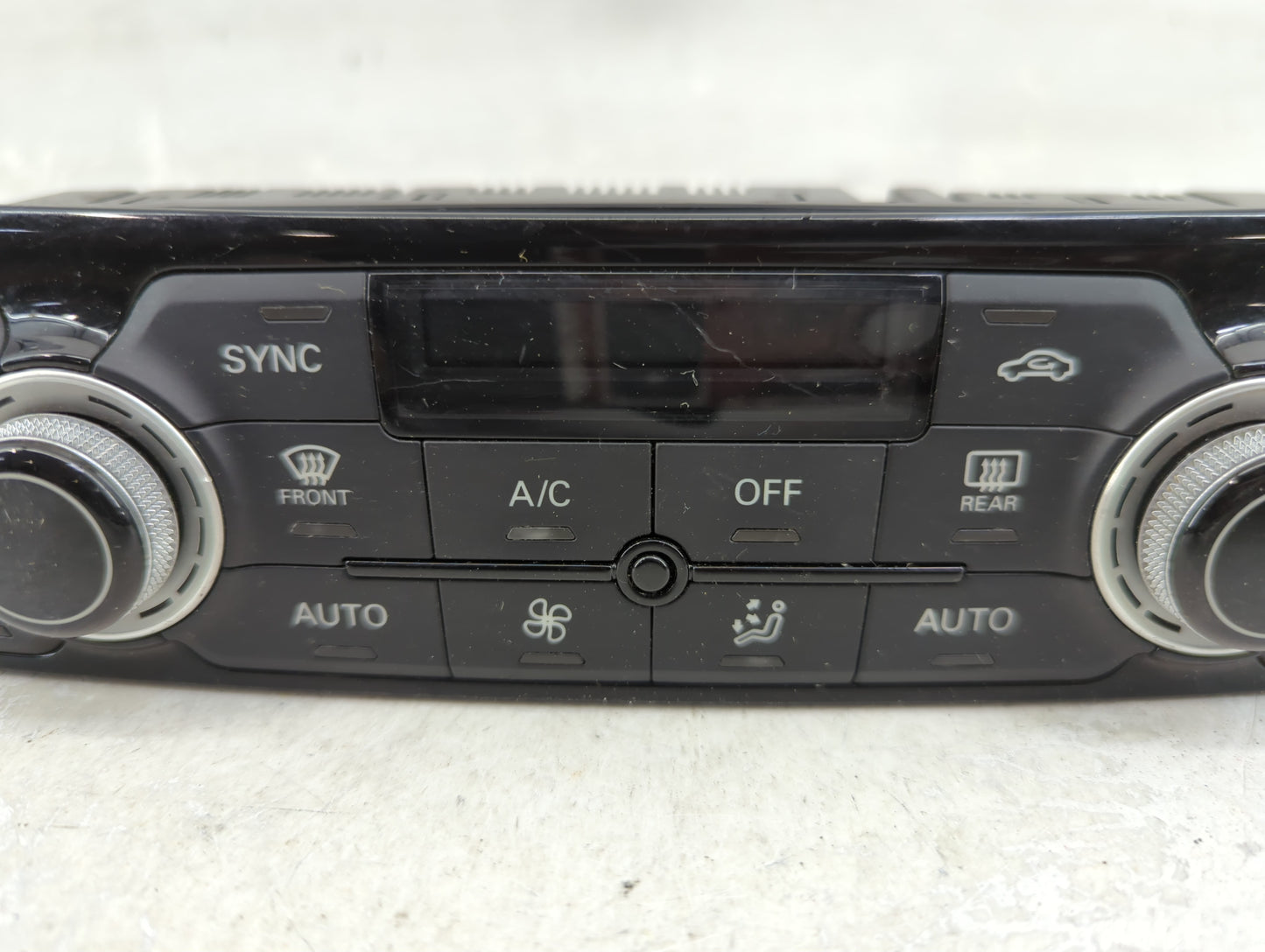 2015-2018 Audi A8 Climate Control Module Temperature AC/Heater Replacement P/N:4H0820043P 5HB010121-84 Fits OEM Used Auto Pa