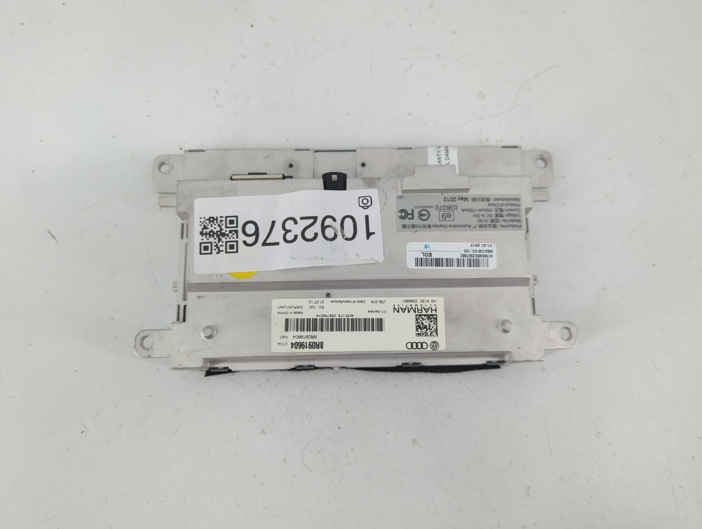 2013-2017 Audi Q5 Information Display Screen - Oemusedautoparts1.com
