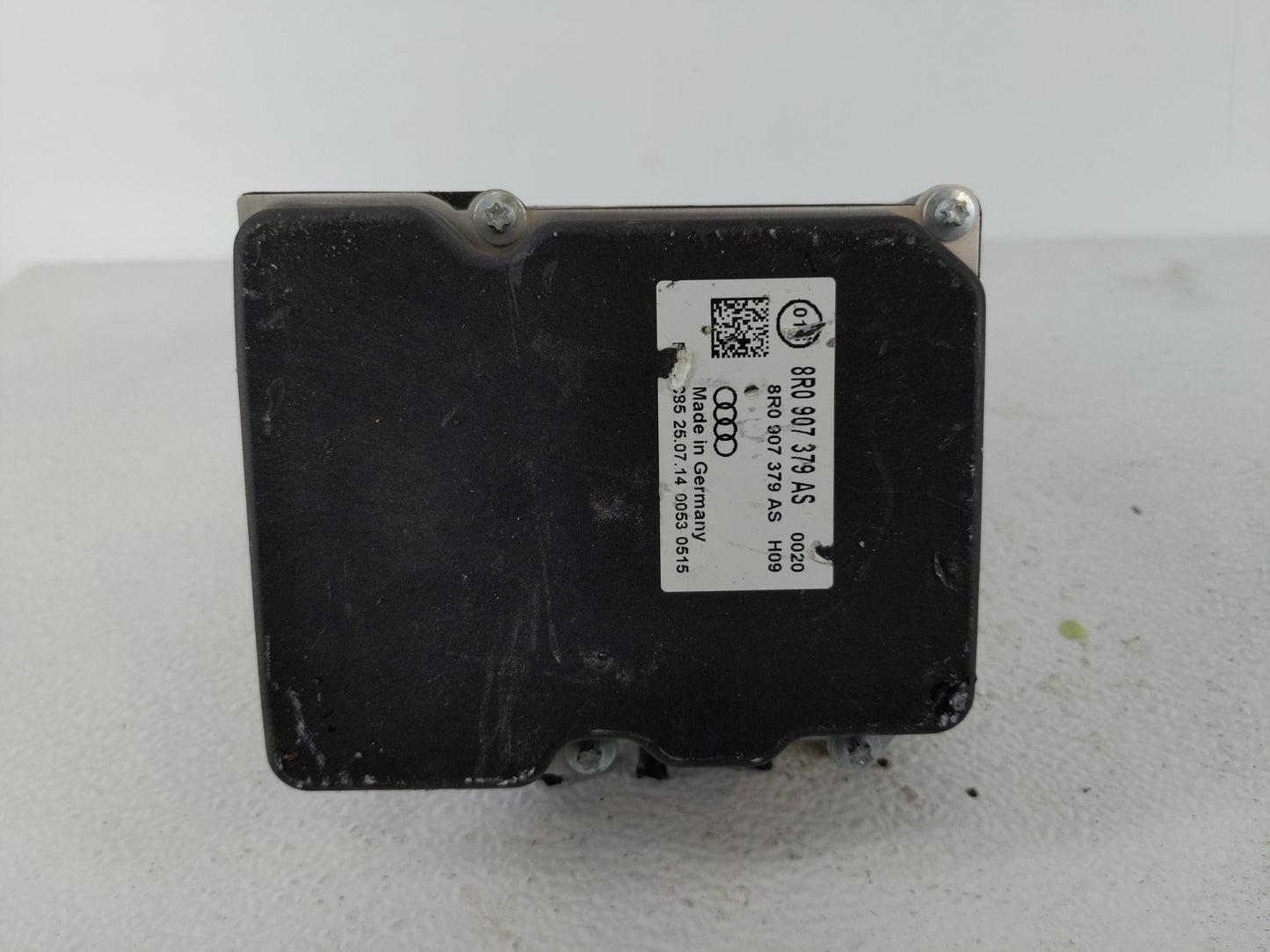 2015 Audi Q5 ABS Pump Control Module Replacement P/N:8R0 614 517 DB Fits OEM Used Auto Parts - Oemusedautoparts1.com