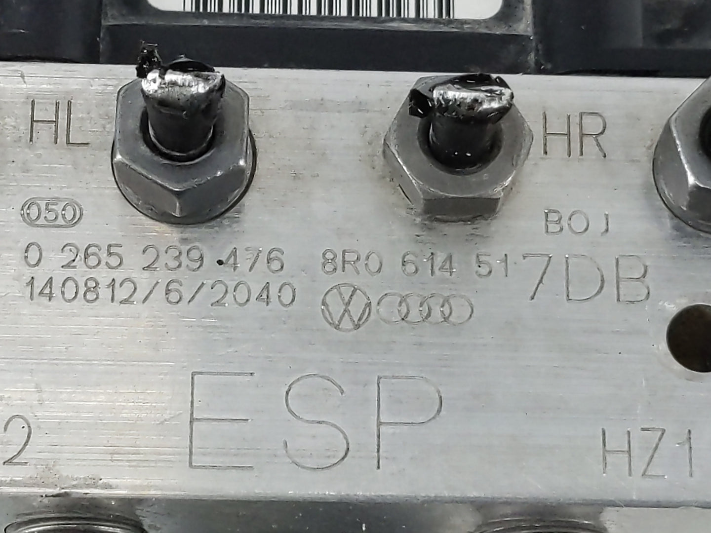 2015 Audi Q5 ABS Pump Control Module Replacement P/N:8R0 614 517 DB Fits OEM Used Auto Parts - Oemusedautoparts1.com