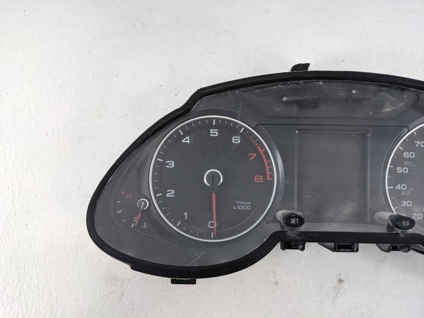 2013-2017 Audi Q5 Instrument Cluster Speedometer Gauges P/N:8R0 920 981 N Fits Fits 2013 2014 2015 2016 2017 OEM Used Auto P