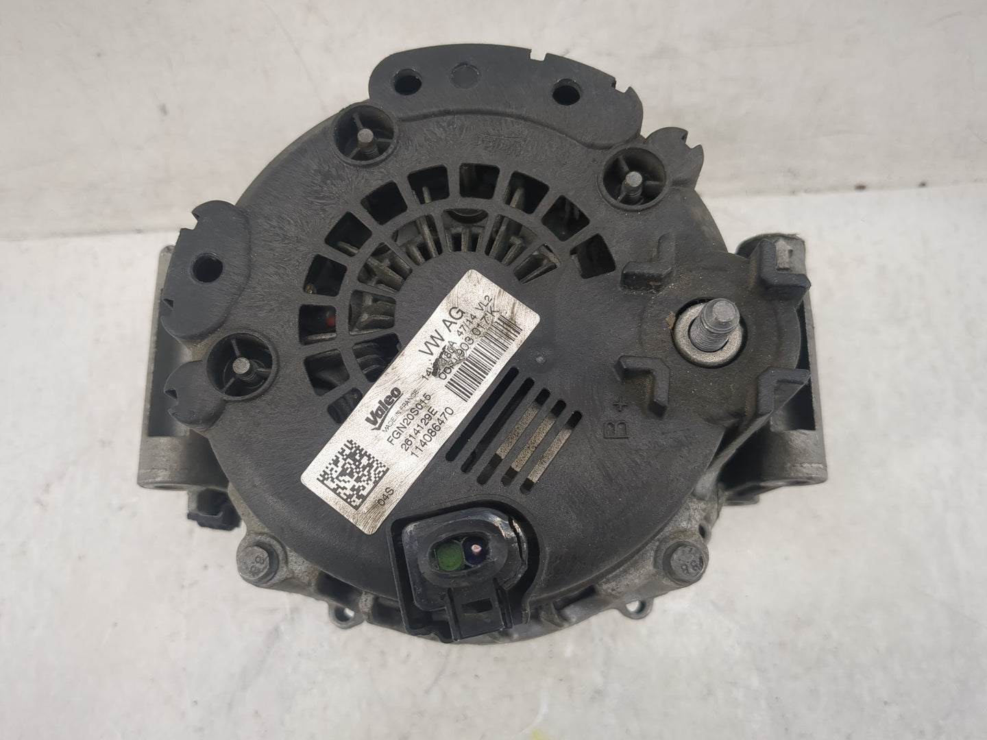 2013-2017 Audi Q5 Alternator Replacement Generator Charging Assembly Engine OEM P/N:114086470 2614129E Fits OEM Used Auto Pa