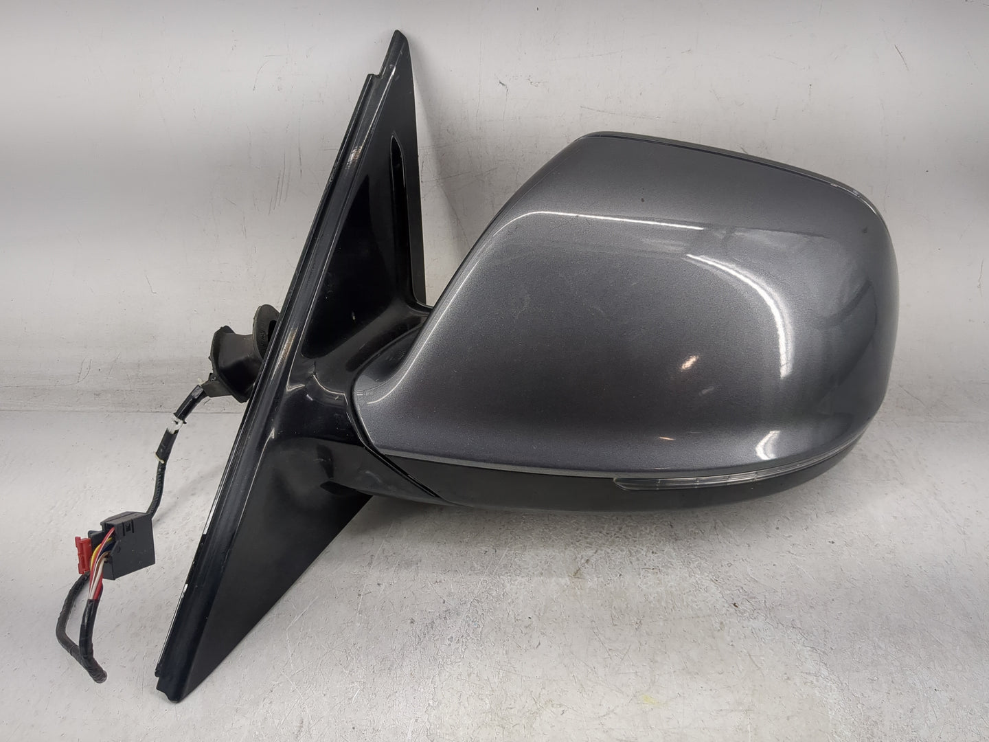2015-2017 Audi Q5 Driver Side View Mirror - Left Door Mirror OEM Used - Oemusedautoparts1.com