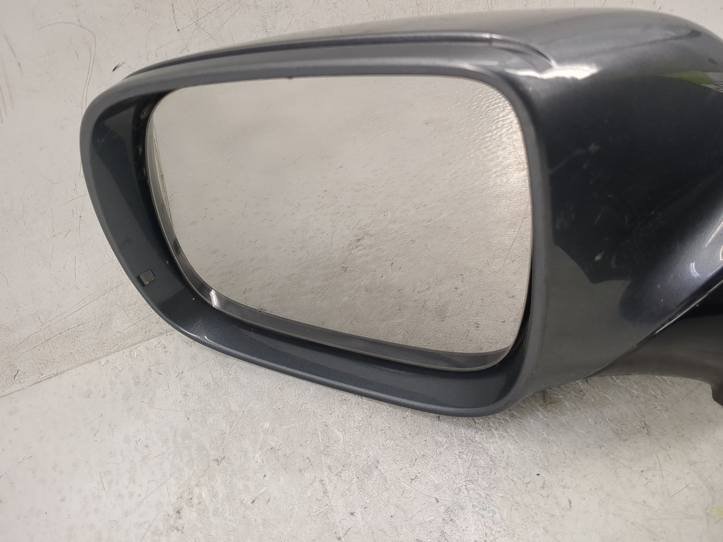 2015-2017 Audi Q5 Driver Side View Mirror - Left Door Mirror OEM Used - Oemusedautoparts1.com