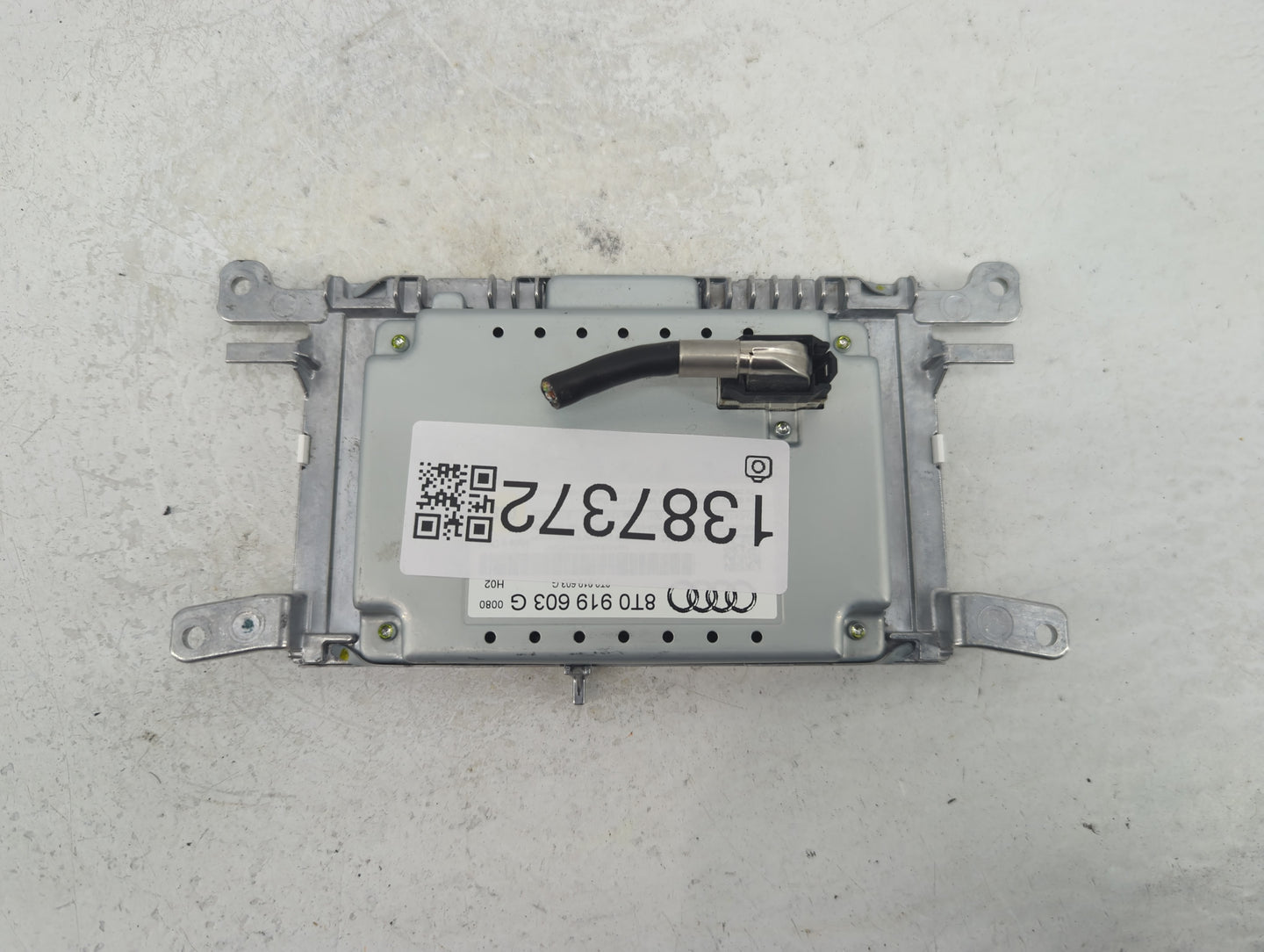 2009-2017 Audi Q5 Information Display Screen - Oemusedautoparts1.com