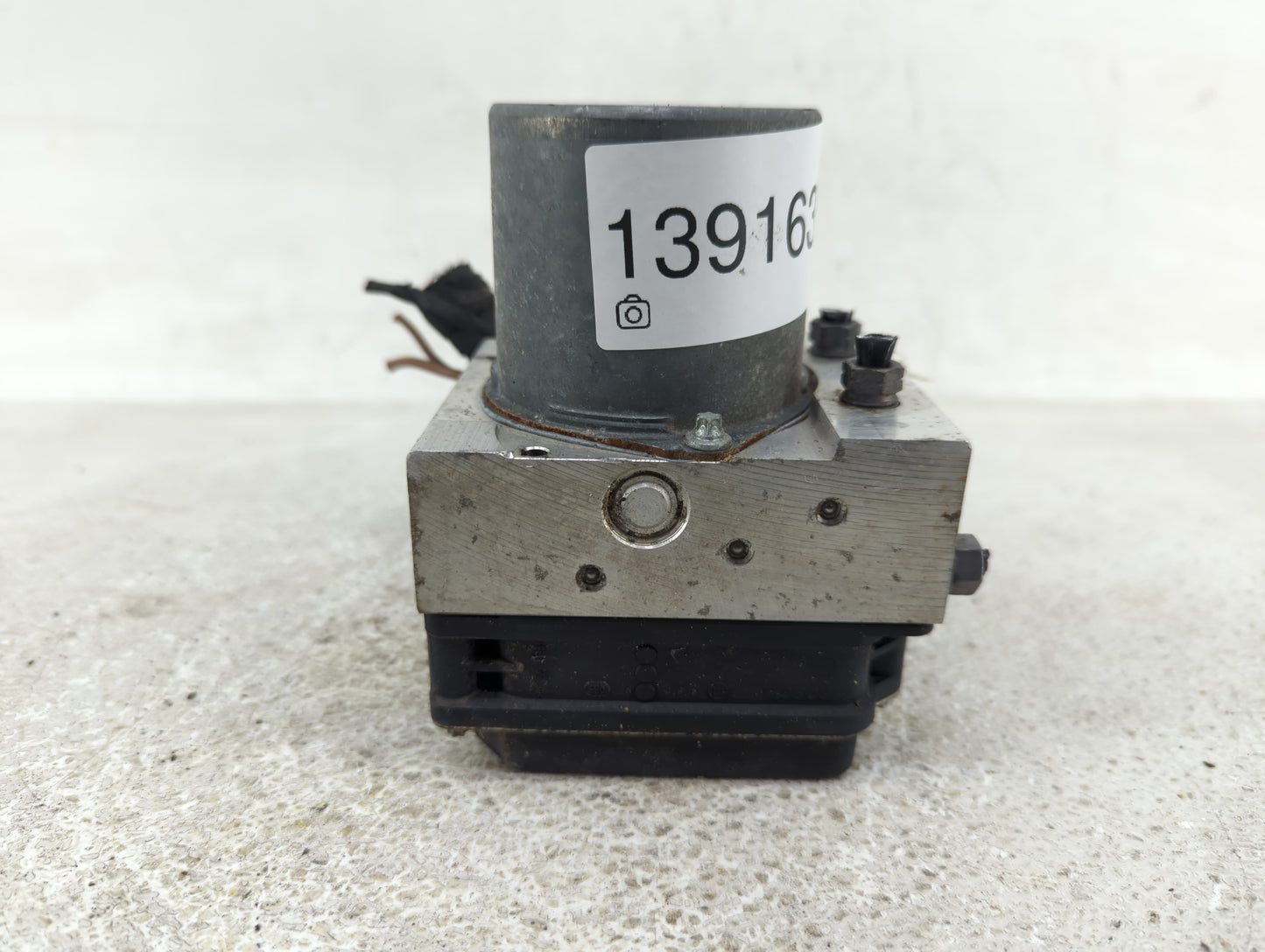 2013-2016 Audi Q5 ABS Pump Control Module Replacement P/N:8R0 614 51 0 265 239, 0 265 239 476 Fits Fits 2013 2014 2015 2016 