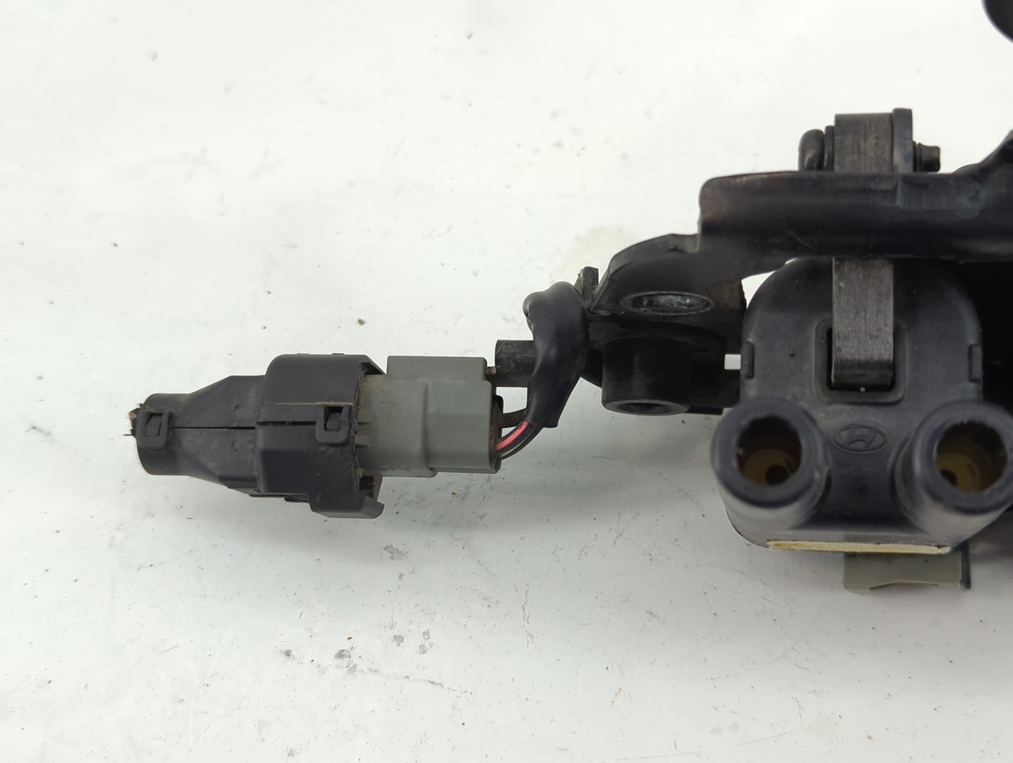 2010-2017 Audi Q5 Ignition Coil Igniter Pack - Oemusedautoparts1.com