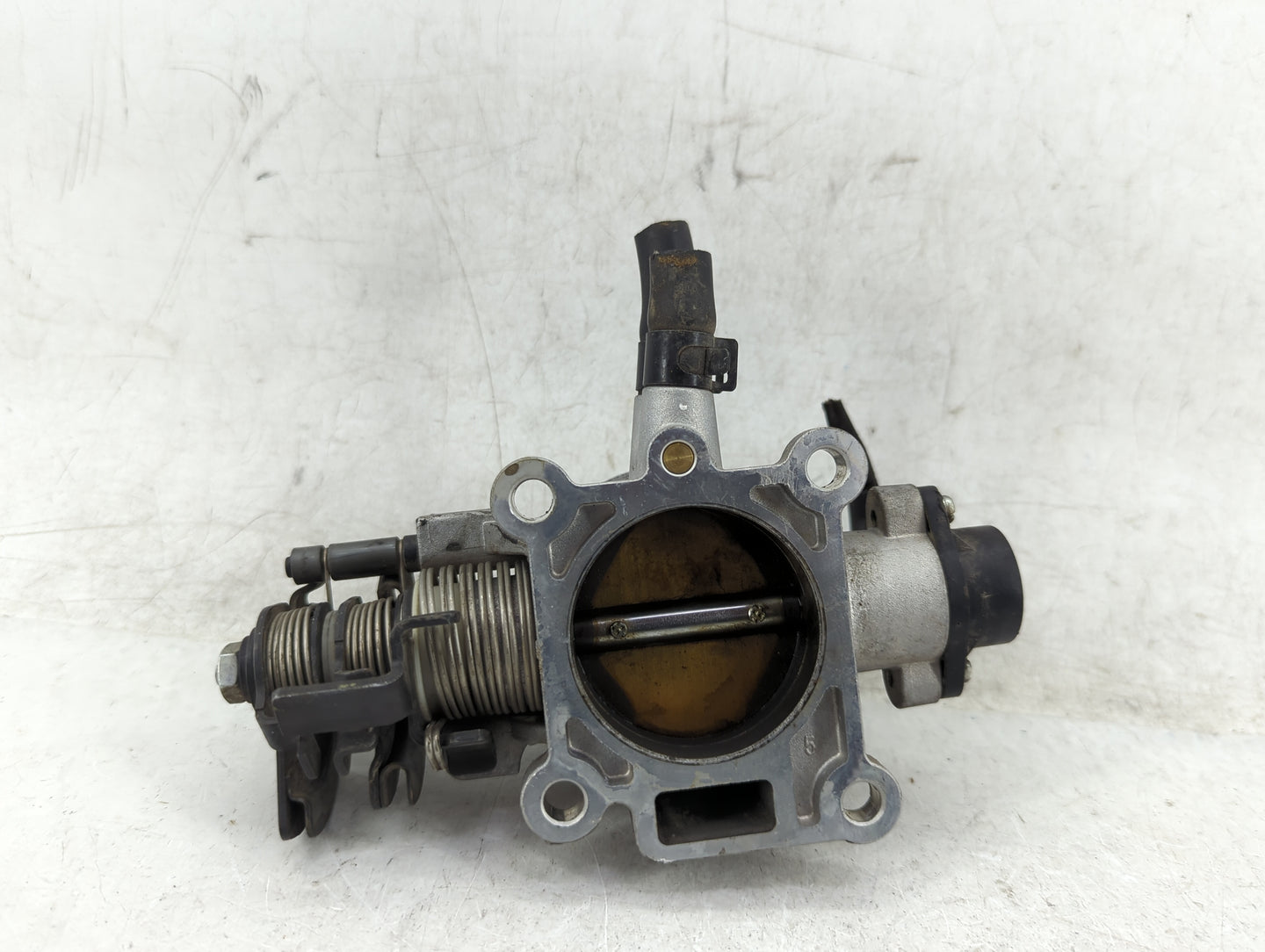 2010-2017 Audi Q5 Throttle Body P/N:35100-23950 Fits OEM Used Auto Parts - Oemusedautoparts1.com