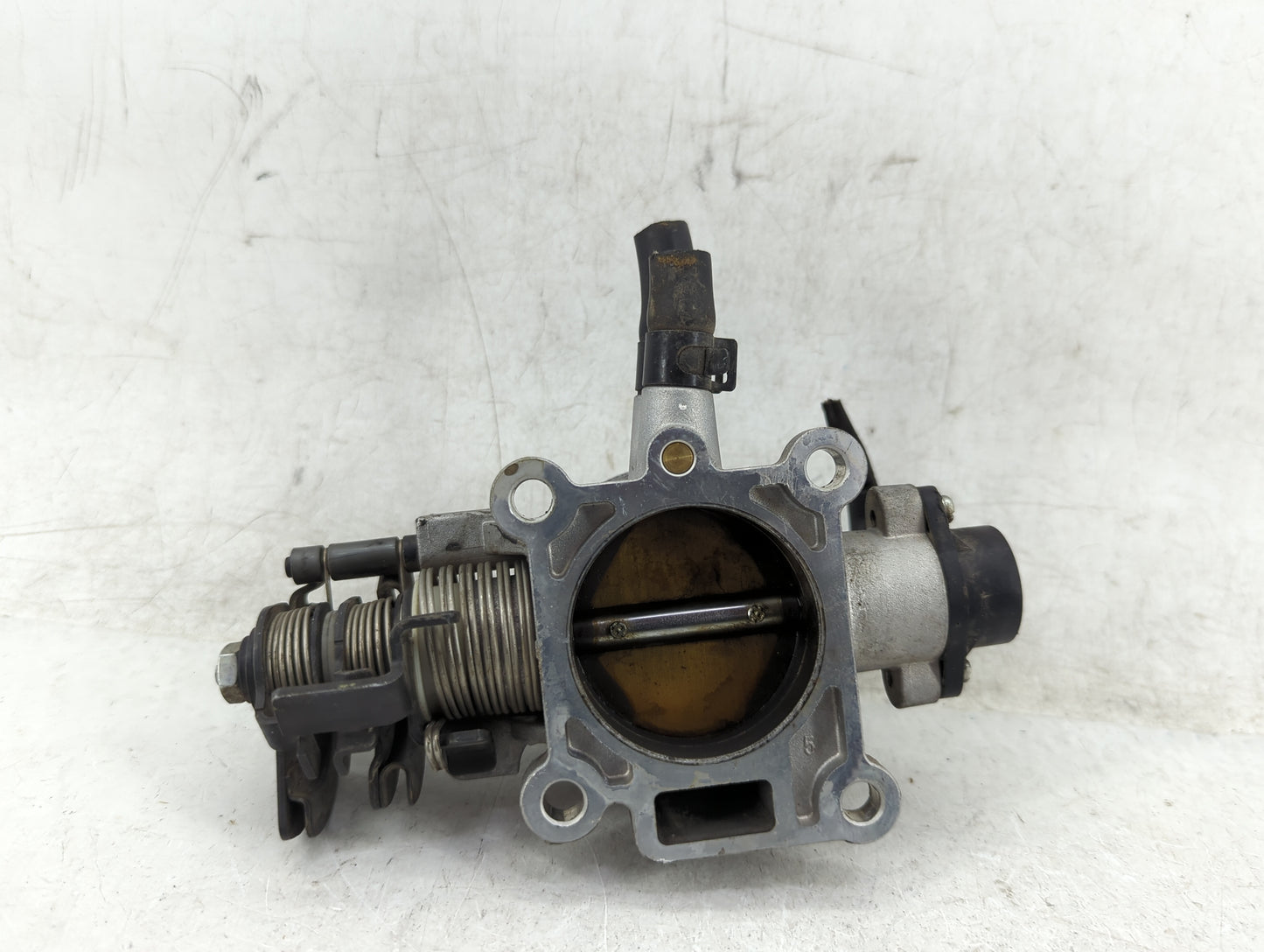 2010-2017 Audi Q5 Throttle Body P/N:35100-23950 Fits OEM Used Auto Parts - Oemusedautoparts1.com