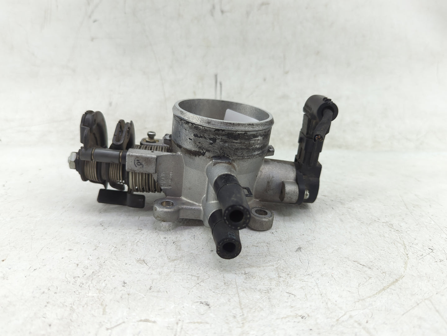 2010-2017 Audi Q5 Throttle Body P/N:35100-23950 Fits OEM Used Auto Parts - Oemusedautoparts1.com